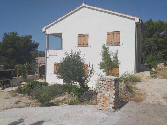 Ruzmarin Primosten - Photo2