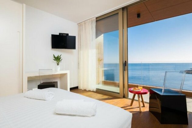 Villa Gloss - Photo4