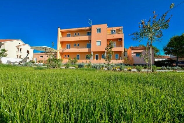 Aparthotel Bonex Privlaka - Photo2