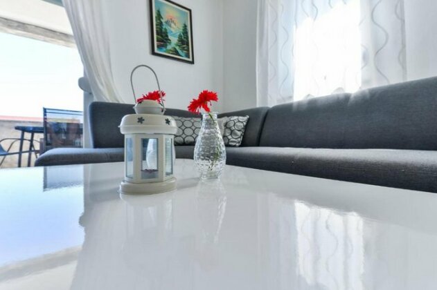 Crowonder Luxury Vir - Photo4