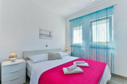 Crowonder Luxury Vir