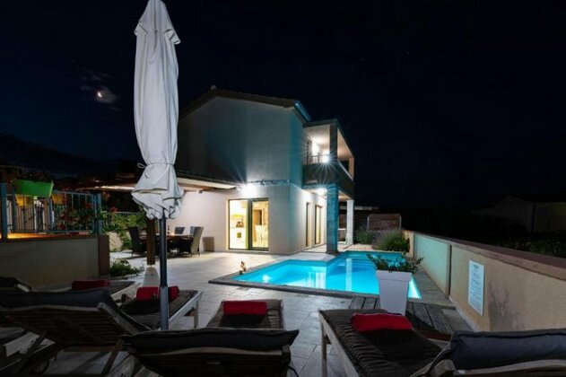 Villa LUSCINIA - Photo3
