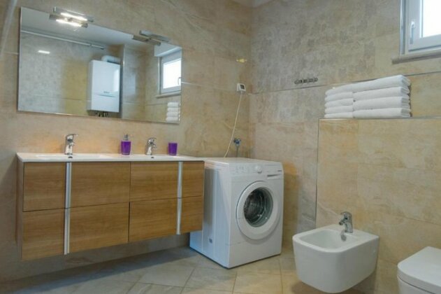 Apartment Deluxe with private pool - Photo5