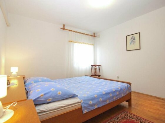 Apartment Emil 1568 - Photo2