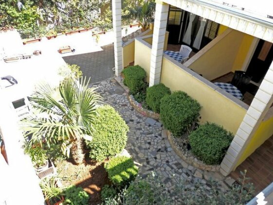 Apartments La Playa - Photo4