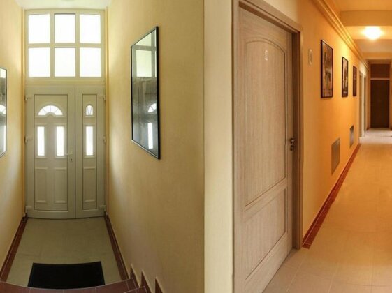 Hostel Cinema House - Photo2