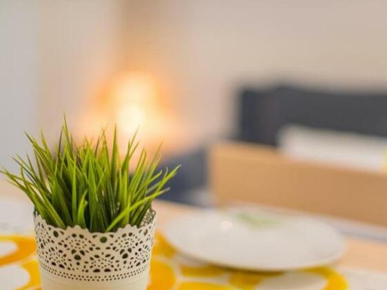 Marin - One Bedroom - Photo4