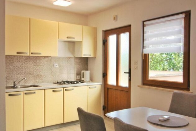 Romantic Apartment Rohreggerova - Photo3
