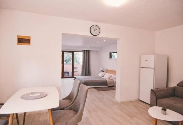 Romantic Apartment Rohreggerova - Photo5
