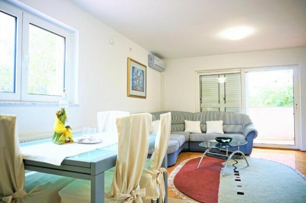 Apartment and Rooms Milak - Photo2