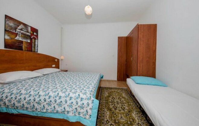 Apartments Ribaric 2854 - Photo2