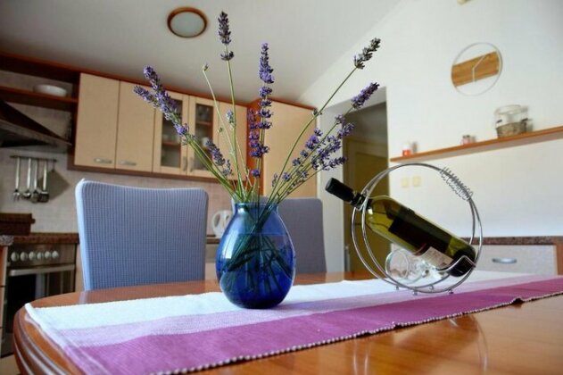 Dolly Rab Apartment 4 - Photo4