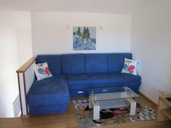 Holiday Homebella Exclusive - Photo3