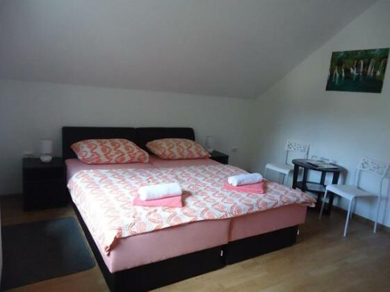 Guesthouse Miha - Photo3