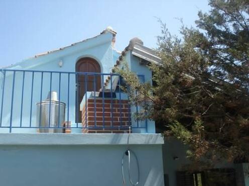 Dove's house
