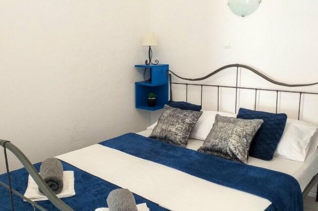Rava Art Amphora studio apartment - Photo3