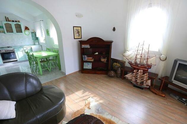 Holiday Home Dinka - Photo5