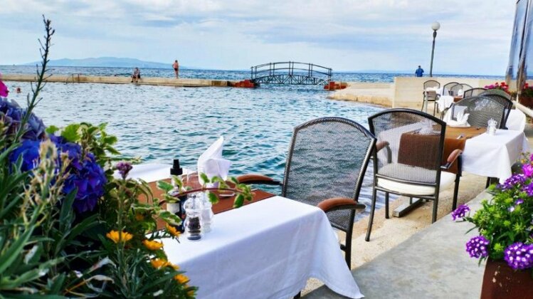 Chillout rooms with terrace - Photo5