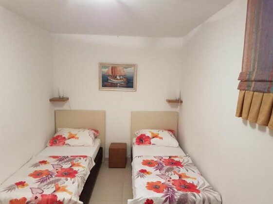 Lovro Apartmani - Photo4