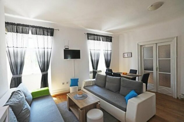 ODEON Apartment And Rooms - Photo2