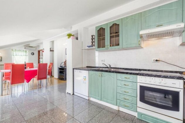 Villa Giani Apartments with Swimming Pool - Photo2