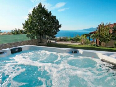 Villa Giani Apartments with Swimming Pool