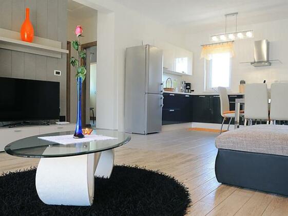 Interhome - Villa Lucija - Photo3