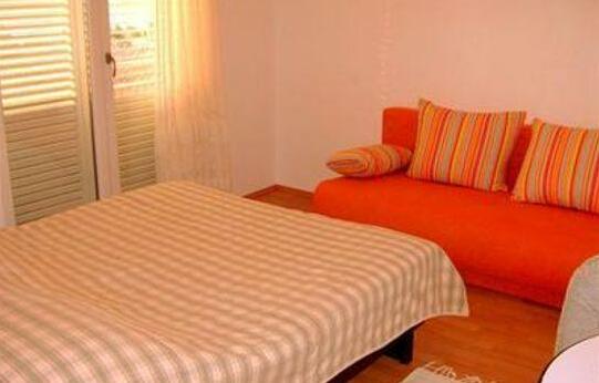 Rooms & Apartments Dora - Photo2