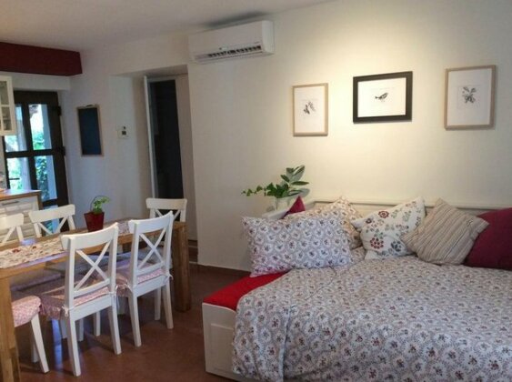 Juli's Place - Photo3