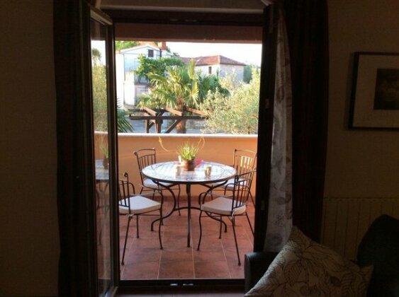 Juli's Place - Photo5