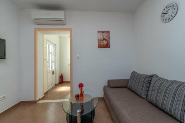 Apartment Nives Seget Donji - Photo3