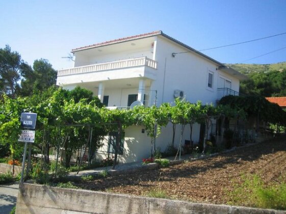Apartments Marin Seget Donji - Photo4