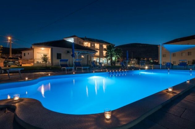 Apartments Porto Samaria - Photo2