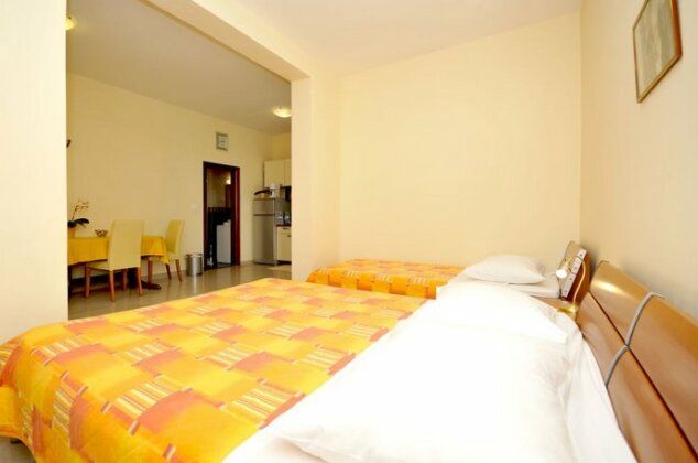Apartments Roza - Photo4