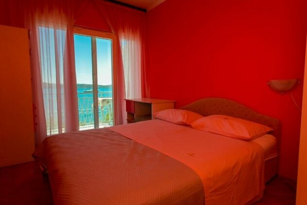 Apartments Sea Seget Donji - Photo5