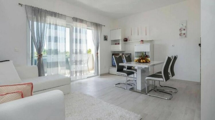 Apartments with a parking space Seget Vranjica Trogir - 12476 - Photo2