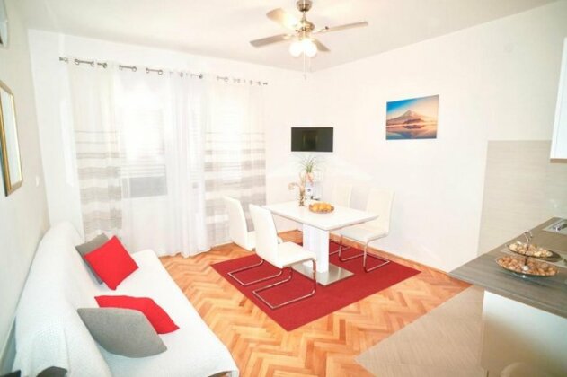 House Mariposa - Photo2