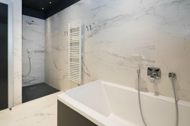 Ultraluxury Villa Elyzeum with Heated Pool - Photo3