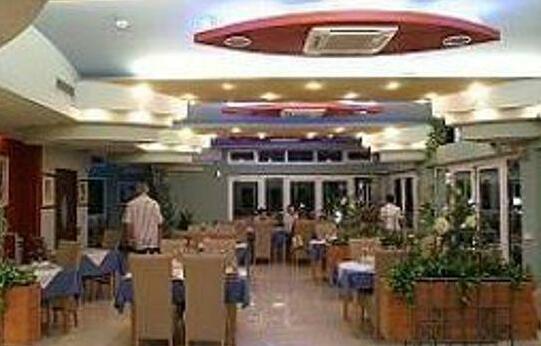 Aparthotel Astoria - Photo4