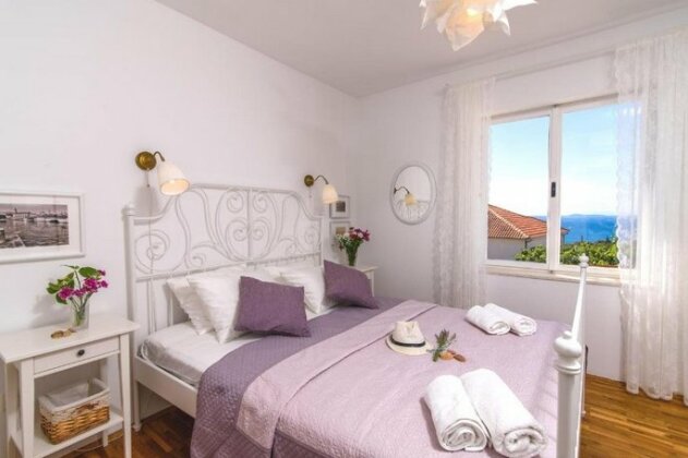 Holiday home Trogir flower - Photo5
