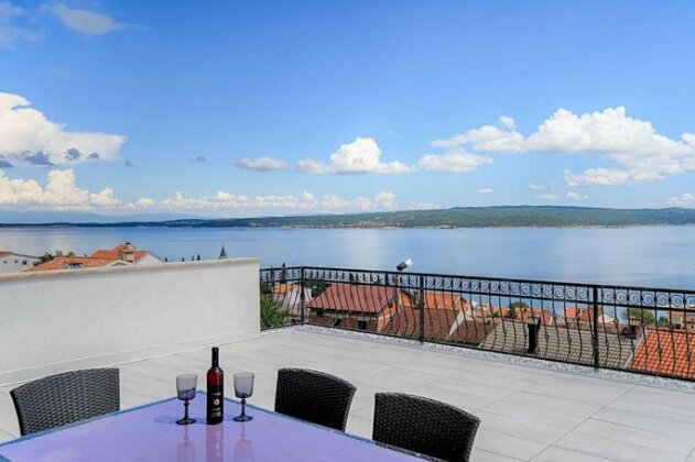 Holiday House Queens with Sea View - Photo2