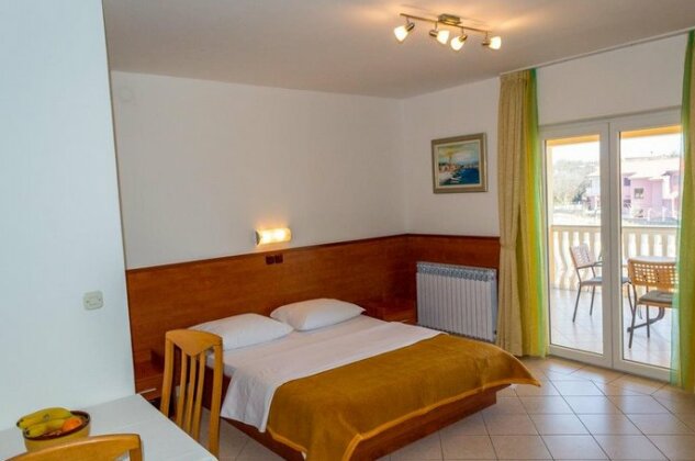 Apartments Zdenka Seline - Photo4
