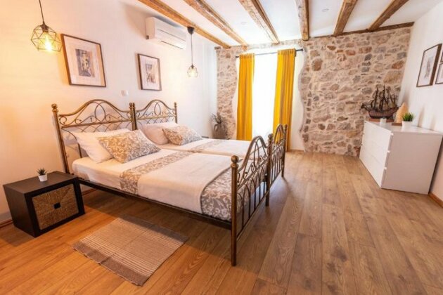 Apartment Seka Senj - Photo2
