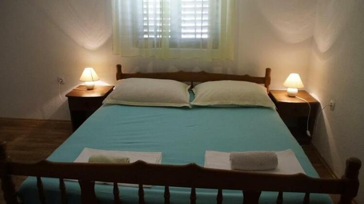Guest House Iva Senj - Photo4