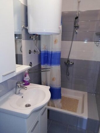 Studio Apartment Spalj - Photo3