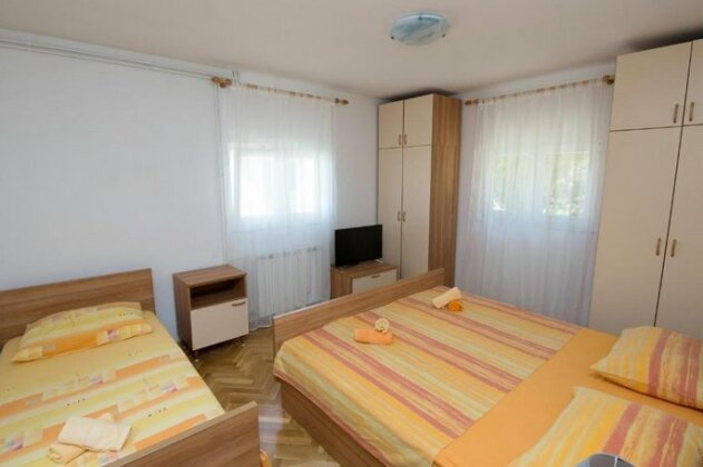 Adria 2 - Photo4