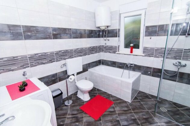 Apartments Ivica Slatine - Photo2