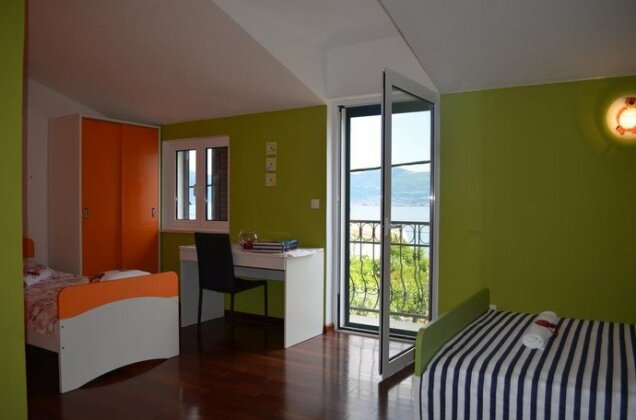 Holiday home Manuela Slatine - Photo5