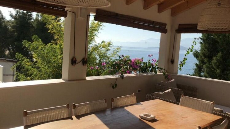 Sunday Beach House - Photo2