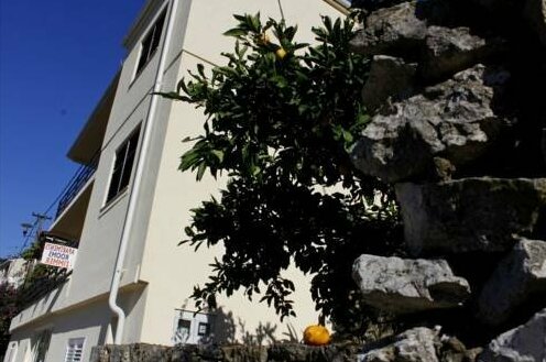 Guest House Matana - Photo2
